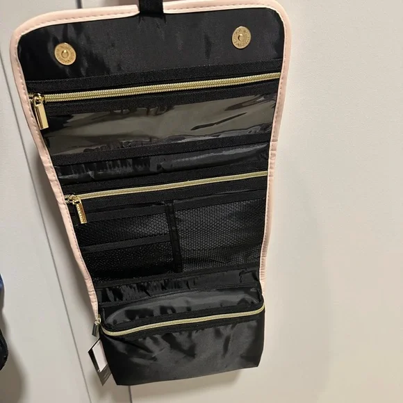 NWT NINE WEST Hanging Travel Organizer - Picture 5 of 7